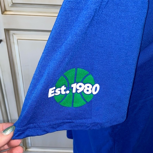 Dallas Mavericks Size XL Blue 2022 City Edition Retroplex Short Sleeve Shirt - Picture 2 of 14